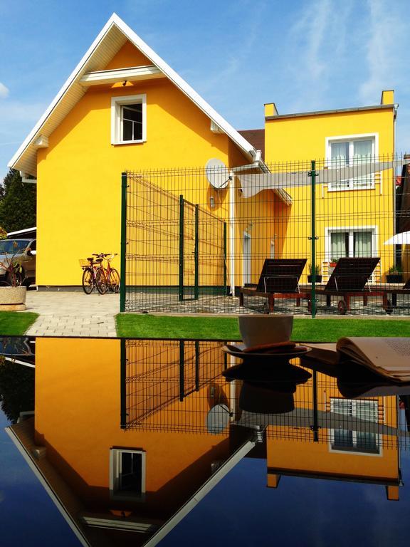Villa Sipeky Senec Exterior photo